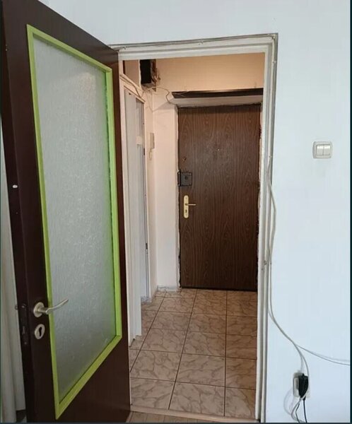 Basarabia - Tina Petre, Bloc mixt- garsoniera