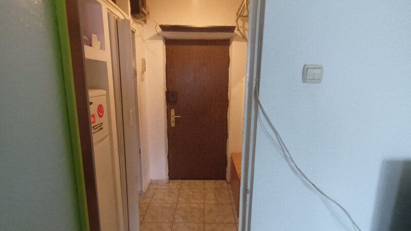 Basarabia - Tina Petre, Bloc mixt- garsoniera